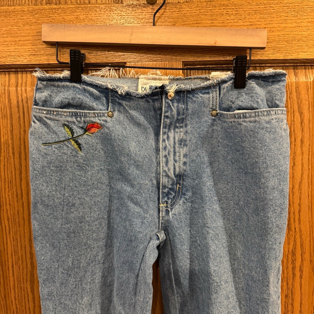 Bill Blass Vintage Embroidered Jeans Size 6 Boho Floral Denim - Picture 7 of 15